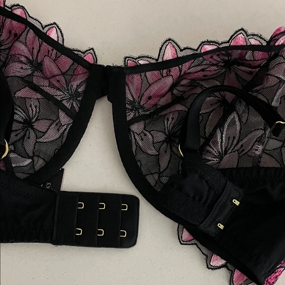 Victoria's Secret Very Sexy Low Cut Demi Bra Size 38D Black Pink Mesh Floral - Picture 5 of 9